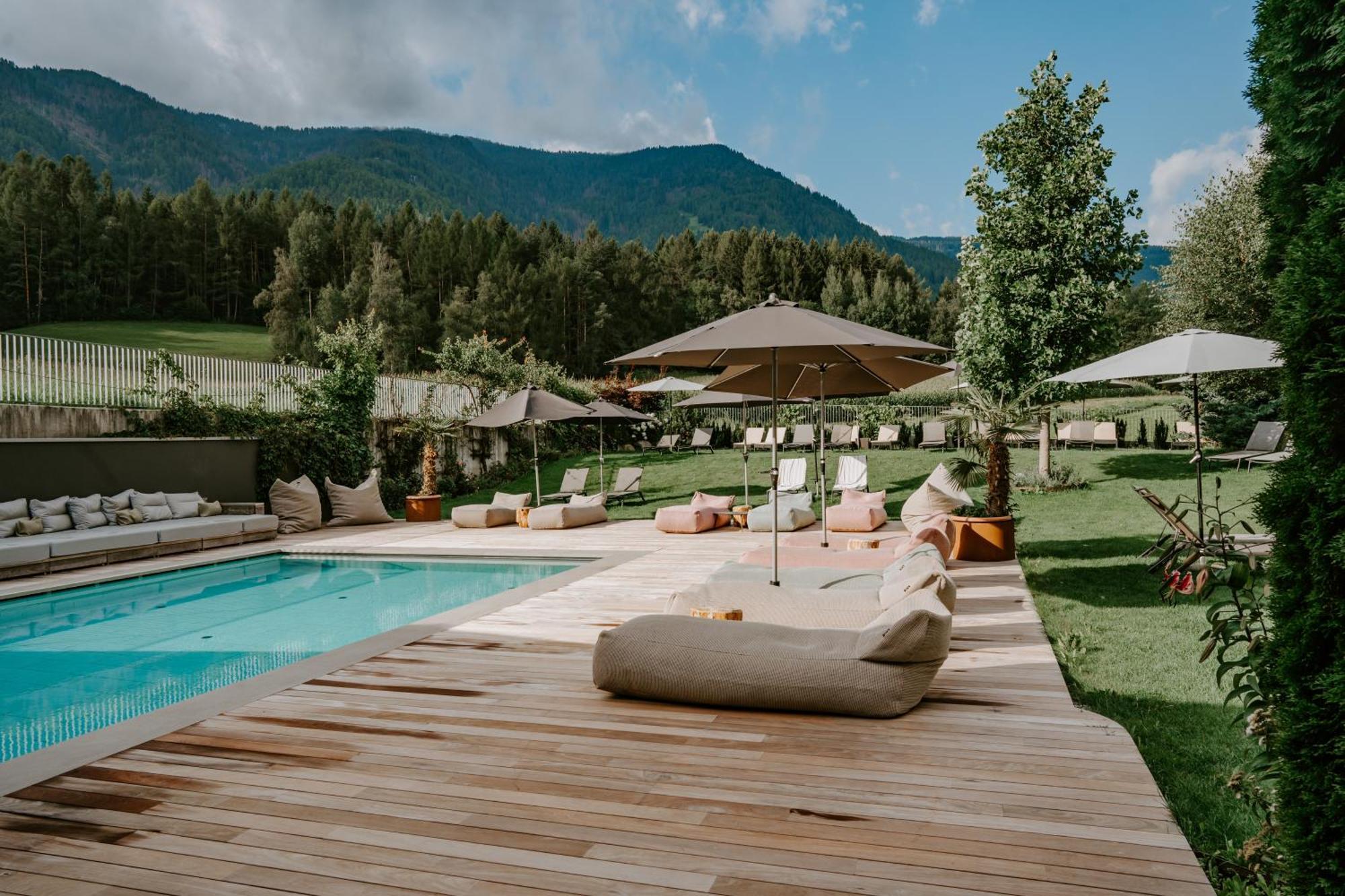 Hotel Petrus Brunico Exterior photo